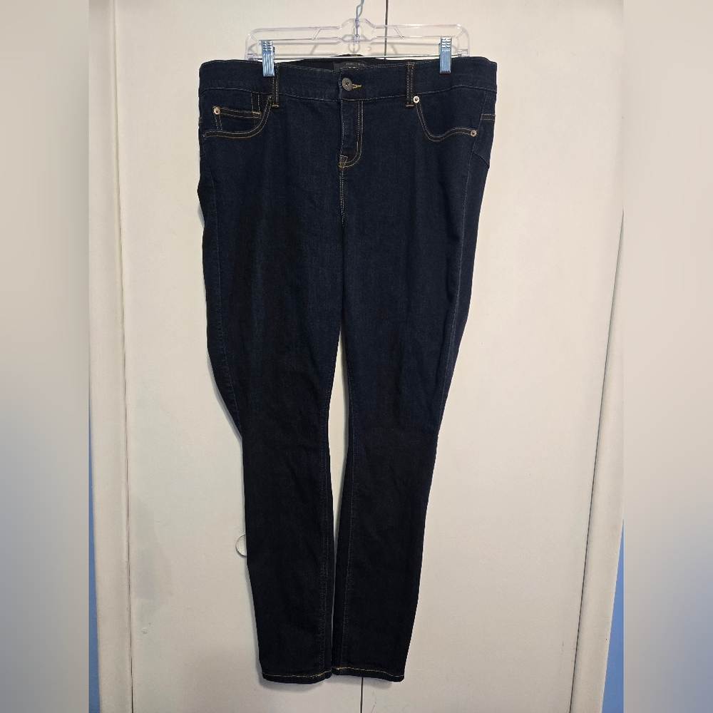 Torrid Women's Dark Blue Bombshell Skinny Jeans Size 18
